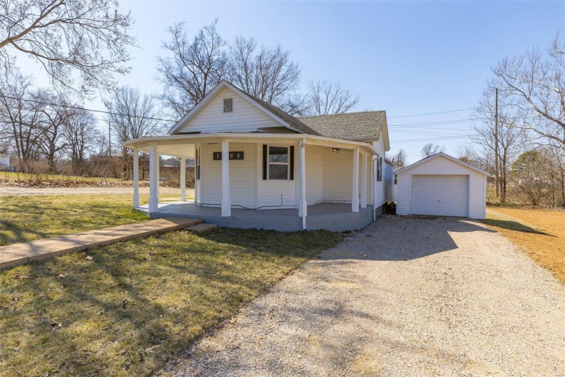 1005 Tyler Street, Park Hills, Missouri 63601, 3 Bedrooms Bedrooms, 8 Rooms Rooms,2 BathroomsBathrooms,Residential,For Sale,Tyler,MAR25015269