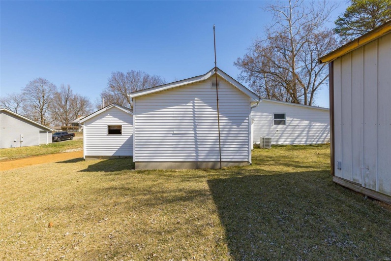 1005 Tyler Street, Park Hills, Missouri 63601, 3 Bedrooms Bedrooms, 8 Rooms Rooms,2 BathroomsBathrooms,Residential,For Sale,Tyler,MAR25015269