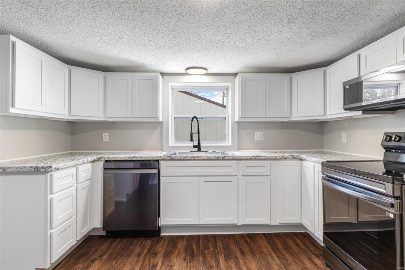 1005 Tyler Street, Park Hills, Missouri 63601, 3 Bedrooms Bedrooms, 8 Rooms Rooms,2 BathroomsBathrooms,Residential,For Sale,Tyler,MAR25015269