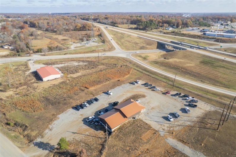 140 Outer Rd., Poplar Bluff, Missouri 63901, ,Commercial Sale,For Sale,Outer Rd.,MAR24057429
