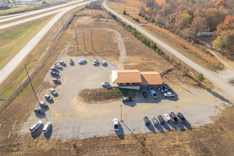 140 Outer Rd., Poplar Bluff, Missouri 63901, ,Commercial Sale,For Sale,Outer Rd.,MAR24057429
