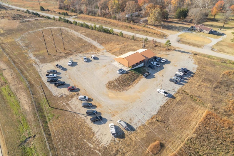 140 Outer Rd., Poplar Bluff, Missouri 63901, ,Commercial Sale,For Sale,Outer Rd.,MAR24057429