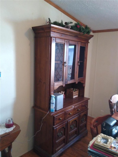 Hutch will stay with the home if buyer wants it