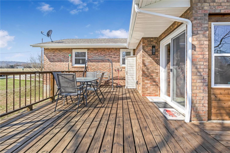 536 Hwy JJ, Ironton, Missouri 63650, 3 Bedrooms Bedrooms, 10 Rooms Rooms,1 BathroomBathrooms,Residential,For Sale,Hwy JJ,MAR24076902