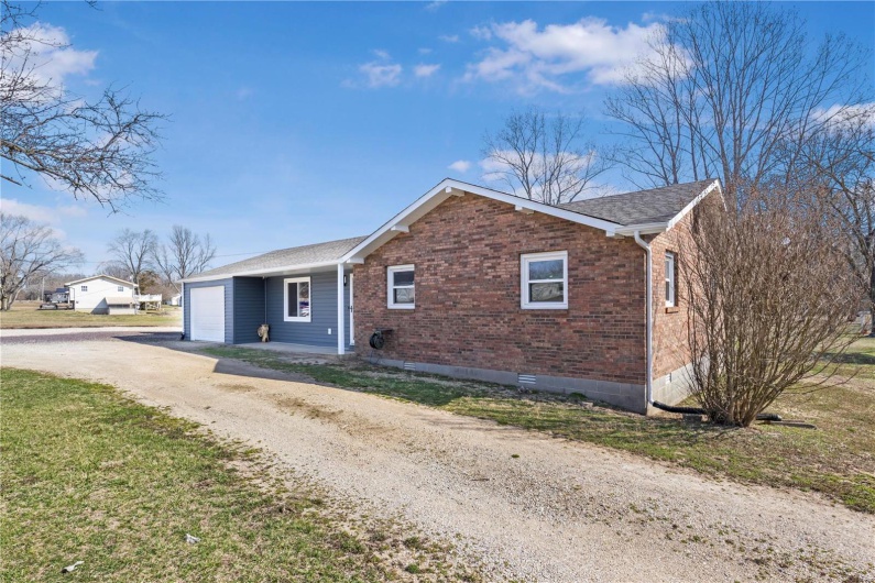 536 Hwy JJ, Ironton, Missouri 63650, 3 Bedrooms Bedrooms, 10 Rooms Rooms,1 BathroomBathrooms,Residential,For Sale,Hwy JJ,MAR24076902