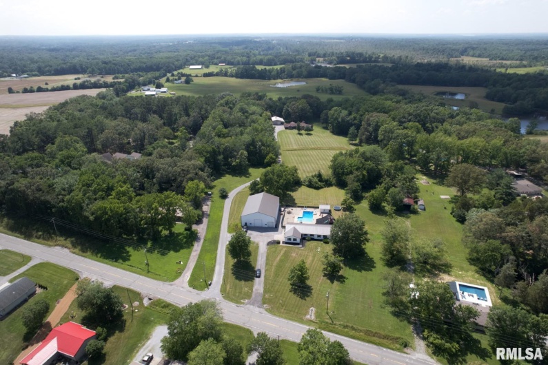 3995 Route 37, Marion, Illinois 62959, 5 Bedrooms Bedrooms, 0 ,3 BathroomsBathrooms,Residential,For Sale,Route 37,0,RMAEB455352