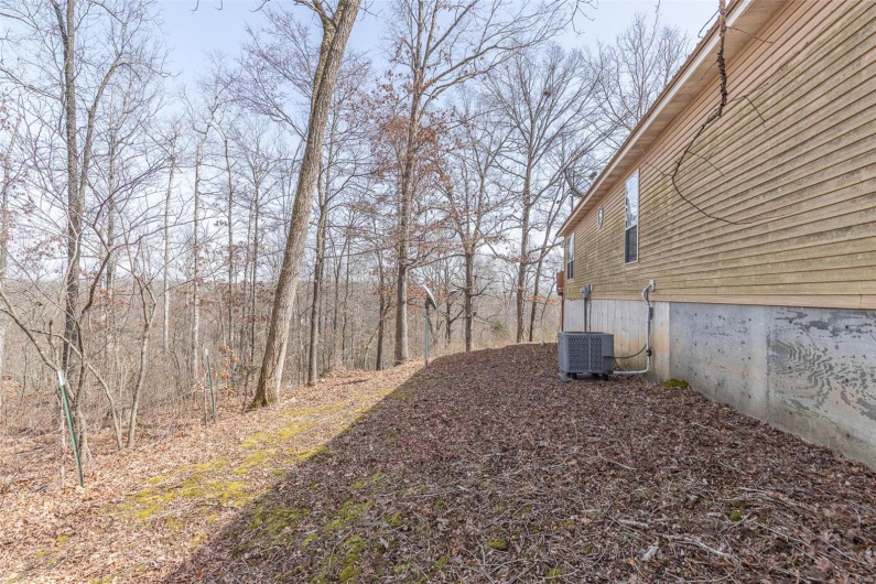 383 Red Robin, Poplar Bluff, Missouri 63901, 4 Bedrooms Bedrooms, 9 Rooms Rooms,3 BathroomsBathrooms,Residential,For Sale,Red Robin,MAR25015403