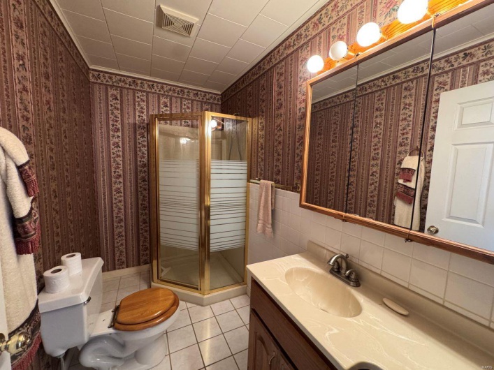 1301 Douglas, Malden, Missouri 63863, 3 Bedrooms Bedrooms, 8 Rooms Rooms,2 BathroomsBathrooms,Residential,For Sale,Douglas,MAR25015938