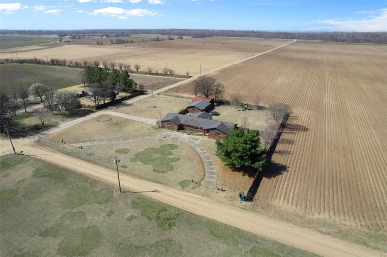 21527 Road 403, Kennett, Missouri 63857, 3 Bedrooms Bedrooms, 10 Rooms Rooms,2 BathroomsBathrooms,Residential,For Sale,Road 403,MAR25015961