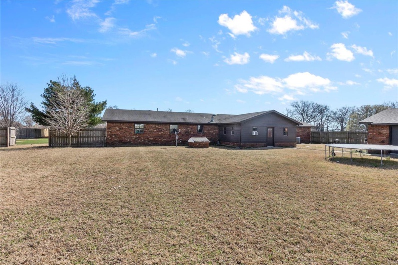21527 Road 403, Kennett, Missouri 63857, 3 Bedrooms Bedrooms, 10 Rooms Rooms,2 BathroomsBathrooms,Residential,For Sale,Road 403,MAR25015961