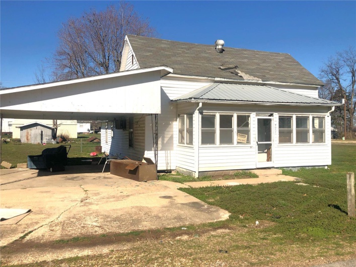 308 Taylor Street, Essex, Missouri 63846, 2 Bedrooms Bedrooms, 6 Rooms Rooms,1 BathroomBathrooms,Residential,For Sale,Taylor,MAR25016030