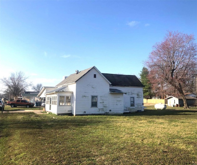 308 Taylor Street, Essex, Missouri 63846, 2 Bedrooms Bedrooms, 6 Rooms Rooms,1 BathroomBathrooms,Residential,For Sale,Taylor,MAR25016030