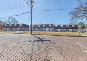 641 N Main Street #641-663, Poplar Bluff, Missouri 63901, ,Commercial Sale,For Sale,N Main Street #641-663,MAR25014497