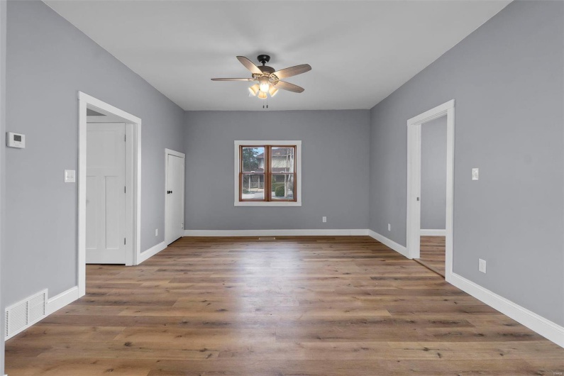 304 Morgan Street, Jackson, Missouri 63755, 3 Bedrooms Bedrooms, 10 Rooms Rooms,2 BathroomsBathrooms,Residential,For Sale,Morgan,MAR25016010