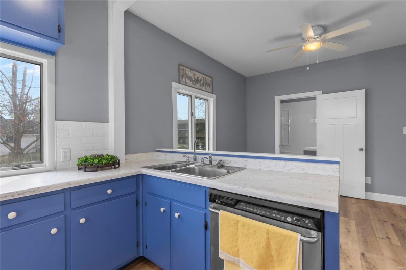 304 Morgan Street, Jackson, Missouri 63755, 3 Bedrooms Bedrooms, 10 Rooms Rooms,2 BathroomsBathrooms,Residential,For Sale,Morgan,MAR25016010