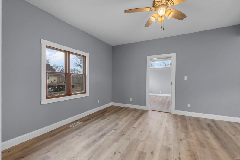 304 Morgan Street, Jackson, Missouri 63755, 3 Bedrooms Bedrooms, 10 Rooms Rooms,2 BathroomsBathrooms,Residential,For Sale,Morgan,MAR25016010