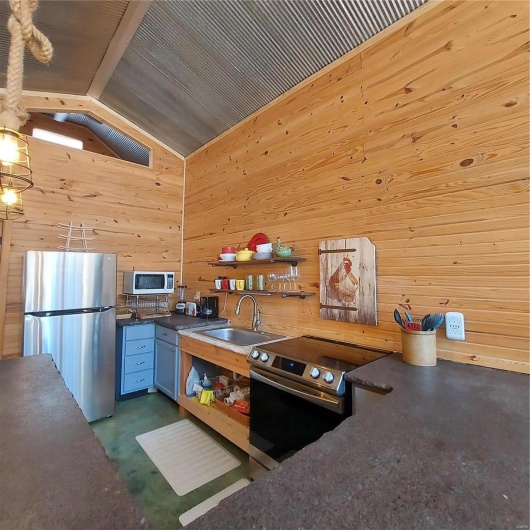 1432 Wayne 523, Wappapello, Missouri 63966, 2 Bedrooms Bedrooms, 4 Rooms Rooms,1 BathroomBathrooms,Residential,For Sale,Wayne 523,MAR25015566