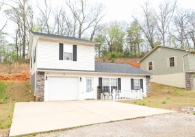 114 Mayson Lane, Poplar Bluff, Missouri 63901, 3 Bedrooms Bedrooms, 7 Rooms Rooms,2 BathroomsBathrooms,Residential,For Sale,Mayson,MAR24058171