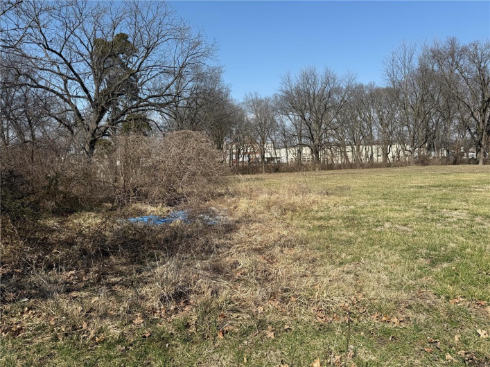 425 W Market St, Red Bud, Illinois 62278, ,Commercial Sale,For Sale,W Market St,MAR25015264
