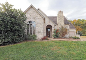 3019 Beaver Creek Drive, Cape Girardeau, Missouri 63701, 4 Bedrooms Bedrooms, 8 Rooms Rooms,3 BathroomsBathrooms,Residential,For Sale,Beaver Creek,MAR24061345