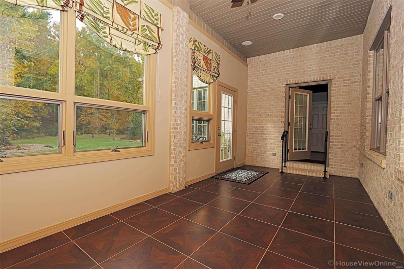 3019 Beaver Creek Drive, Cape Girardeau, Missouri 63701, 4 Bedrooms Bedrooms, 8 Rooms Rooms,3 BathroomsBathrooms,Residential,For Sale,Beaver Creek,MAR24061345