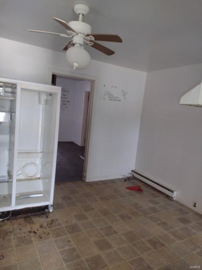 411 Desloge Drive, Desloge, Missouri 63601, 3 Bedrooms Bedrooms, 7 Rooms Rooms,1 BathroomBathrooms,Residential,For Sale,Desloge,MAR25016375