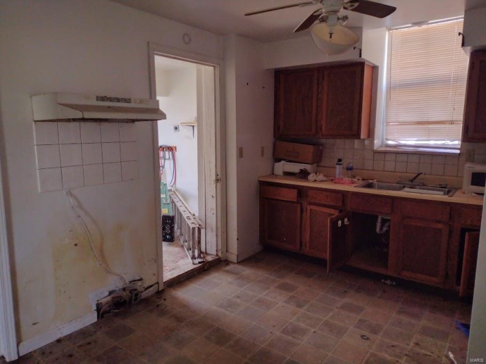 411 Desloge Drive, Desloge, Missouri 63601, 3 Bedrooms Bedrooms, 7 Rooms Rooms,1 BathroomBathrooms,Residential,For Sale,Desloge,MAR25016375