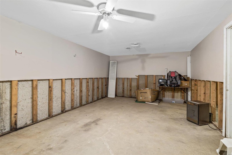 1591 N St. Francois Road, Bonne Terre, Missouri 63628, 3 Bedrooms Bedrooms, 8 Rooms Rooms,2 BathroomsBathrooms,Residential,For Sale,N St. Francois,MAR25015359