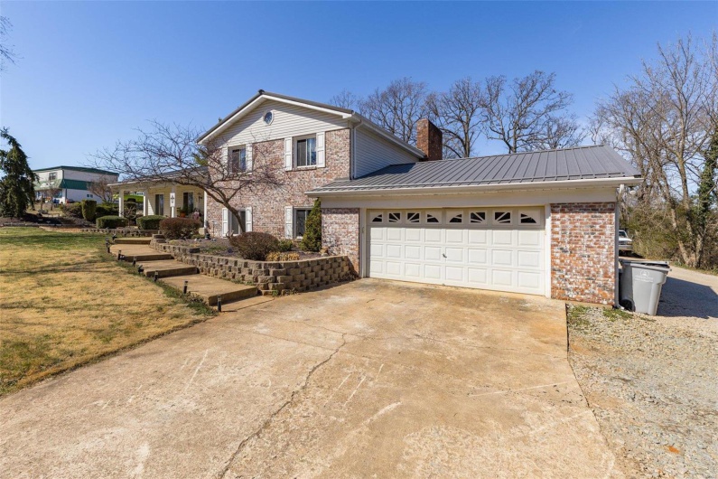 1591 N St. Francois Road, Bonne Terre, Missouri 63628, 3 Bedrooms Bedrooms, 8 Rooms Rooms,2 BathroomsBathrooms,Residential,For Sale,N St. Francois,MAR25015359