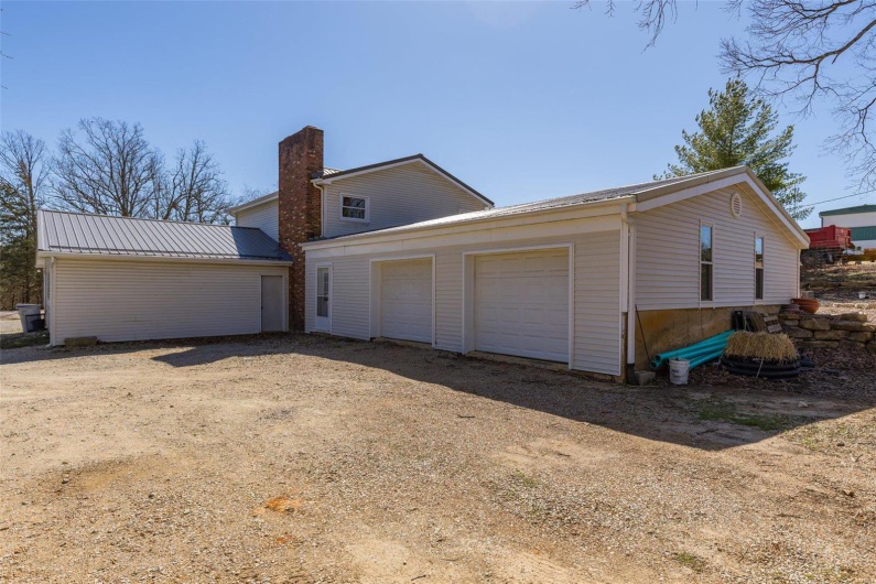 1591 N St. Francois Road, Bonne Terre, Missouri 63628, 3 Bedrooms Bedrooms, 8 Rooms Rooms,2 BathroomsBathrooms,Residential,For Sale,N St. Francois,MAR25015359