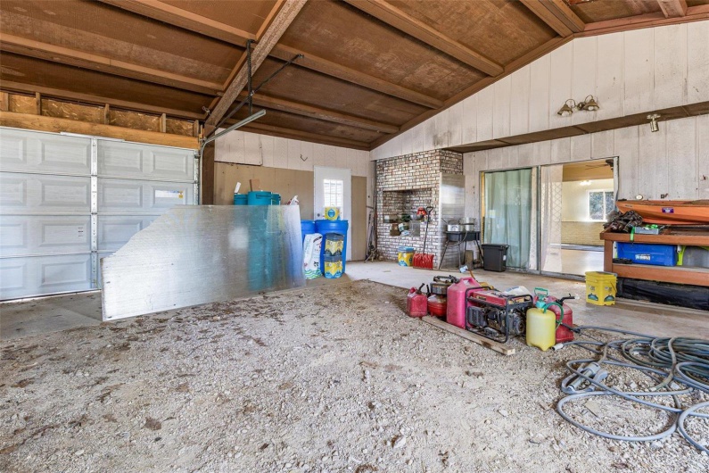 1591 N St. Francois Road, Bonne Terre, Missouri 63628, 3 Bedrooms Bedrooms, 8 Rooms Rooms,2 BathroomsBathrooms,Residential,For Sale,N St. Francois,MAR25015359