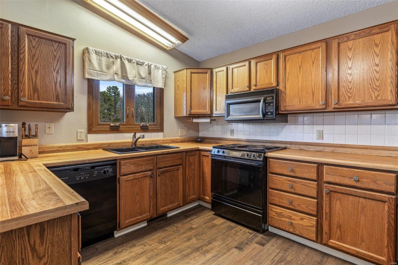 207 Normandie Drive, Bonne Terre, Missouri 63628, 2 Bedrooms Bedrooms, 5 Rooms Rooms,2 BathroomsBathrooms,Residential,For Sale,Normandie,MAR25015772