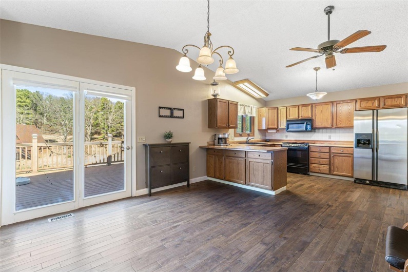 207 Normandie Drive, Bonne Terre, Missouri 63628, 2 Bedrooms Bedrooms, 5 Rooms Rooms,2 BathroomsBathrooms,Residential,For Sale,Normandie,MAR25015772