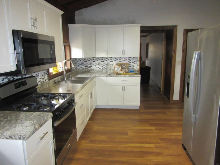 607 county road 423, Poplar Bluff, Missouri 63901, 3 Bedrooms Bedrooms, 4 Rooms Rooms,1 BathroomBathrooms,Residential,For Sale,county road 423,MAR23031545