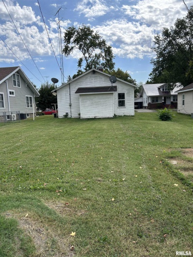 1912 Hortense Street, Murphysboro, Illinois 62966, 2 Bedrooms Bedrooms, 0 ,1 BathroomBathrooms,Residential,For Sale,Hortense,0,RMAEB450757
