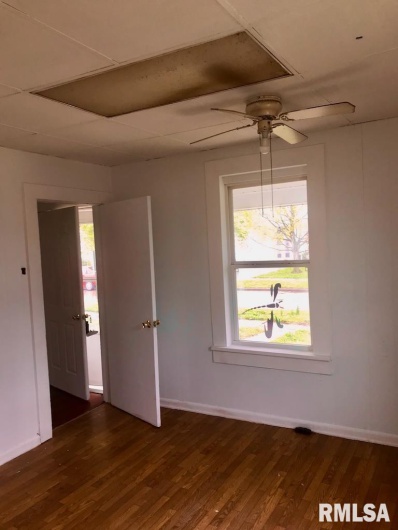 1912 Hortense Street, Murphysboro, Illinois 62966, 2 Bedrooms Bedrooms, 0 ,1 BathroomBathrooms,Residential,For Sale,Hortense,0,RMAEB450757
