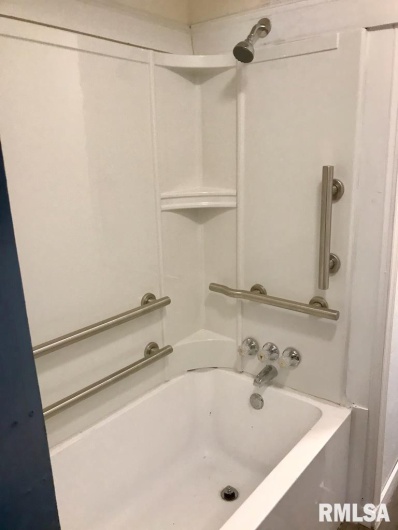 1521 GRACE Street, Murphysboro, Illinois 62966, 3 Bedrooms Bedrooms, 0 ,1 BathroomBathrooms,Residential,For Sale,GRACE,0,RMAEB450625