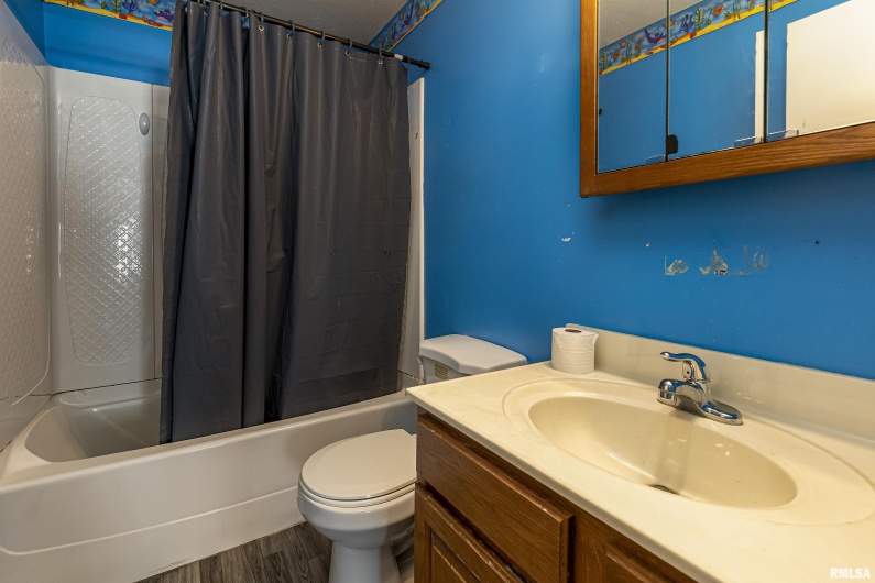 1500 TYLER Street, Herrin, Illinois 62948, 3 Bedrooms Bedrooms, 0 ,2 BathroomsBathrooms,Residential,For Sale,TYLER,0,RMAQC4261434