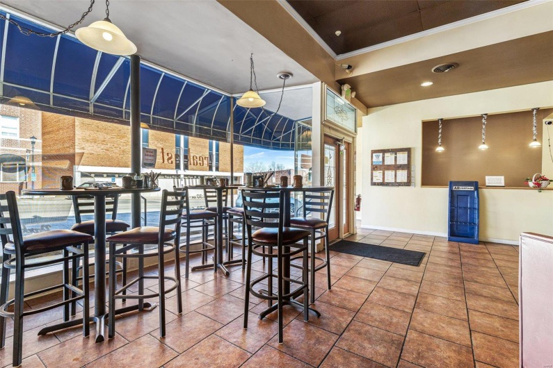 239 Main, Park Hills, Missouri 63601, ,Commercial Sale,For Sale,Main,MAR25016778