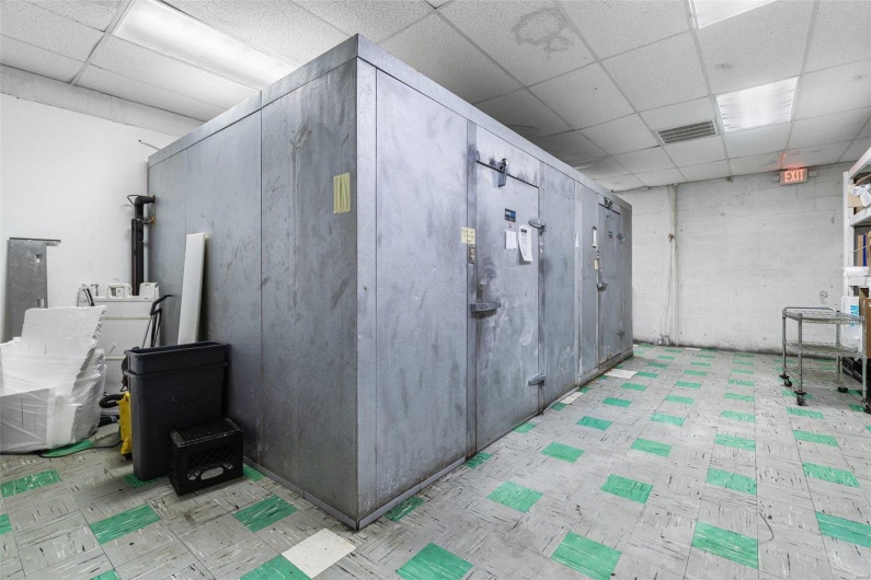239 Main, Park Hills, Missouri 63601, ,Commercial Sale,For Sale,Main,MAR25016778