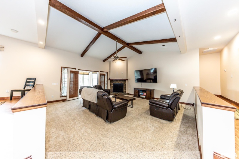 430 Wagon Creek Loop, Creal Springs, Illinois 62922, 6 Bedrooms Bedrooms, 0 ,6 BathroomsBathrooms,Residential,For Sale,Wagon Creek,0,RMAEB457182