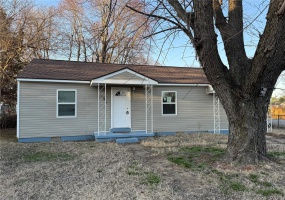 2012 Bradley, Kennett, Missouri 63857, 3 Bedrooms Bedrooms, 7 Rooms Rooms,1 BathroomBathrooms,Residential,For Sale,Bradley,MAR25016805