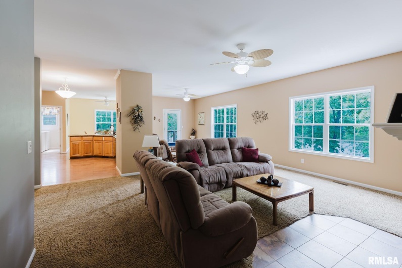 55 KINGS Court, Goreville, Illinois 62939, 5 Bedrooms Bedrooms, 0 ,3 BathroomsBathrooms,Residential,For Sale,KINGS,0,RMAEB457185