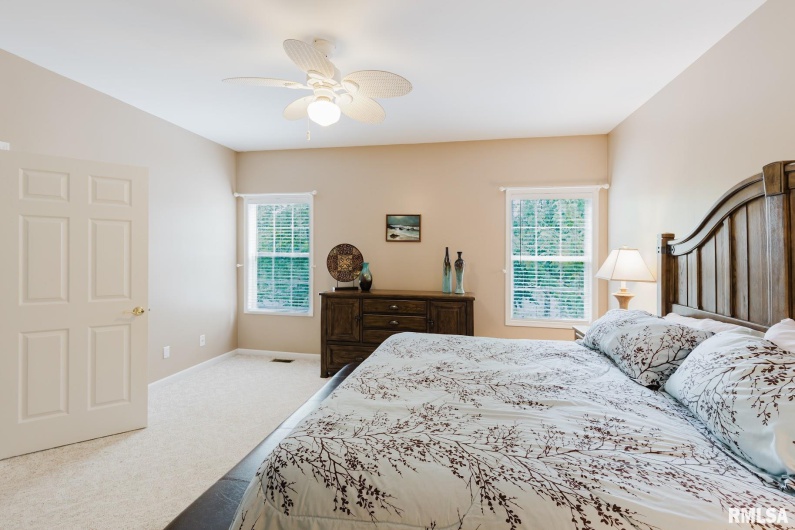 55 KINGS Court, Goreville, Illinois 62939, 5 Bedrooms Bedrooms, 0 ,3 BathroomsBathrooms,Residential,For Sale,KINGS,0,RMAEB457185