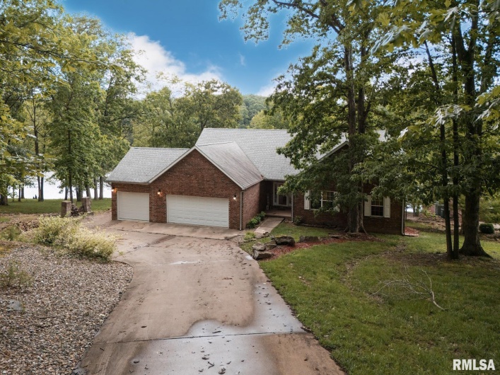 55 KINGS Court, Goreville, Illinois 62939, 5 Bedrooms Bedrooms, 0 ,3 BathroomsBathrooms,Residential,For Sale,KINGS,0,RMAEB457185