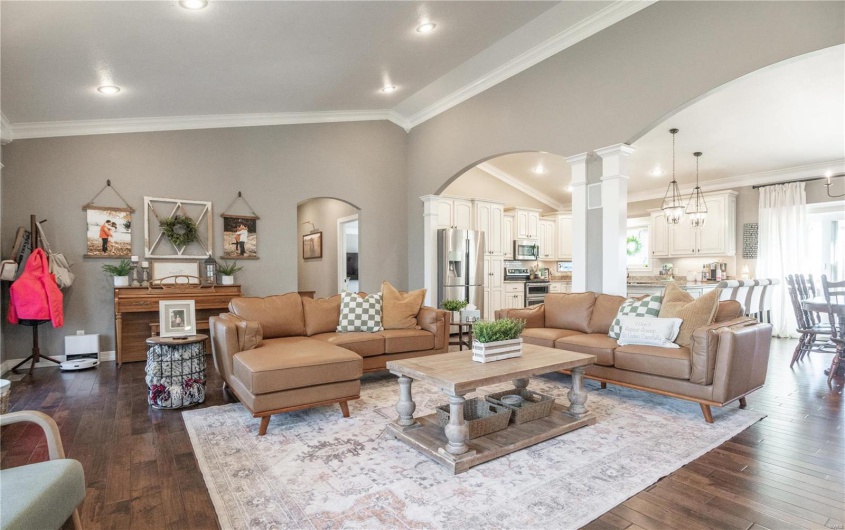 270 March Lane, Williamsville, Missouri 63967, 6 Bedrooms Bedrooms, 16 Rooms Rooms,3 BathroomsBathrooms,Residential,For Sale,March,MAR24072767