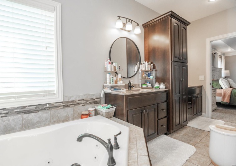 270 March Lane, Williamsville, Missouri 63967, 6 Bedrooms Bedrooms, 16 Rooms Rooms,3 BathroomsBathrooms,Residential,For Sale,March,MAR24072767