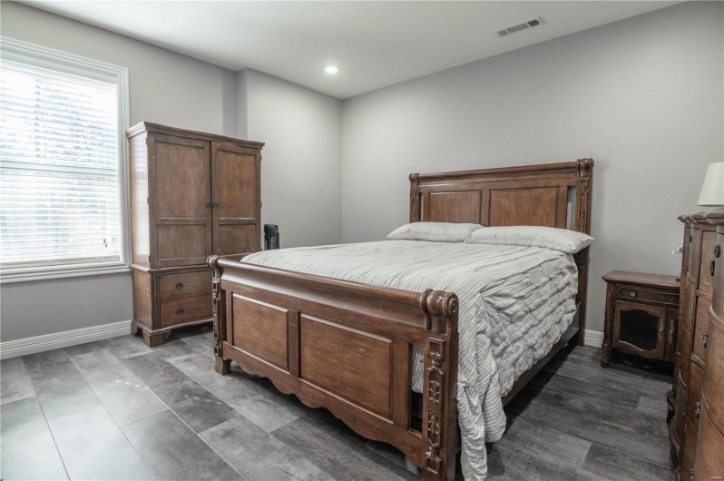 270 March Lane, Williamsville, Missouri 63967, 6 Bedrooms Bedrooms, 16 Rooms Rooms,3 BathroomsBathrooms,Residential,For Sale,March,MAR24072767