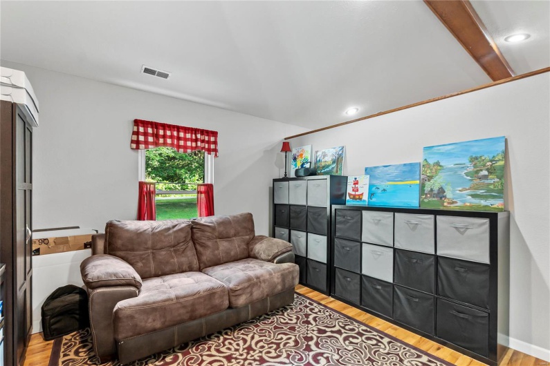 5057 Port Perry Drive, Perryville, Missouri 63775, 2 Bedrooms Bedrooms, 7 Rooms Rooms,1 BathroomBathrooms,Residential,For Sale,Port Perry,MAR25016871