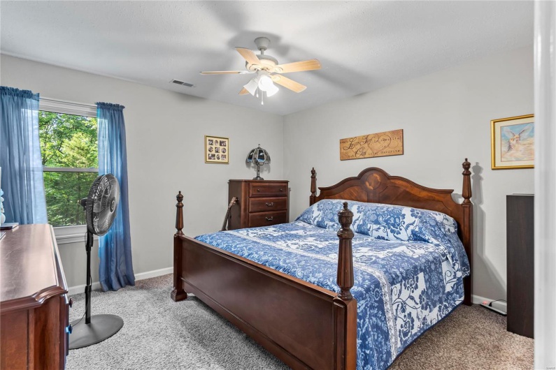 5057 Port Perry Drive, Perryville, Missouri 63775, 2 Bedrooms Bedrooms, 7 Rooms Rooms,1 BathroomBathrooms,Residential,For Sale,Port Perry,MAR25016871